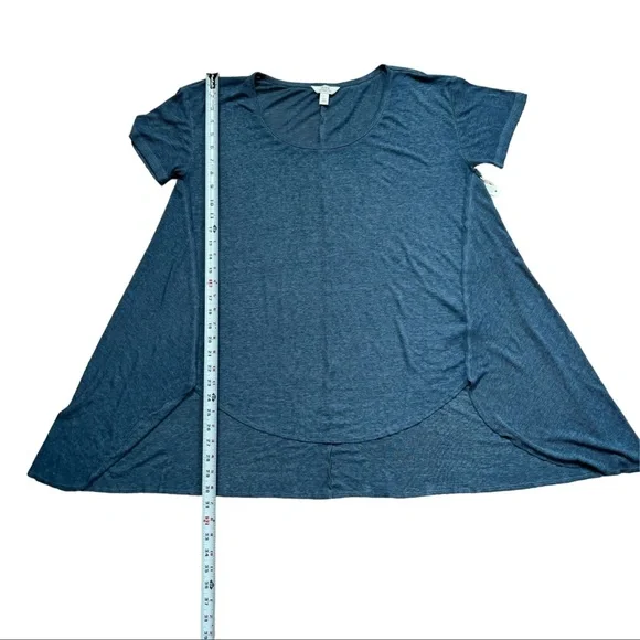 SUN & SHADOW SHORT SLEEVE HI-LOW TOP L - Picture 2 of 5